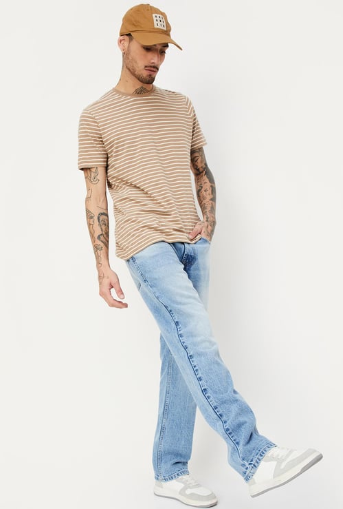 Men Washed Straight Fit Jeans