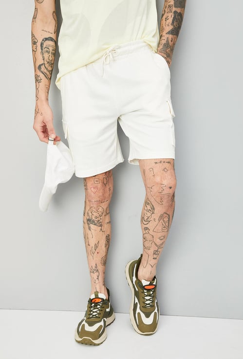 Men Solid Athleisure Cargo Shorts