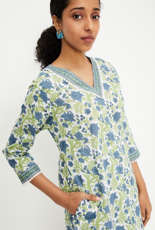 Women Printed Kurta with Pants