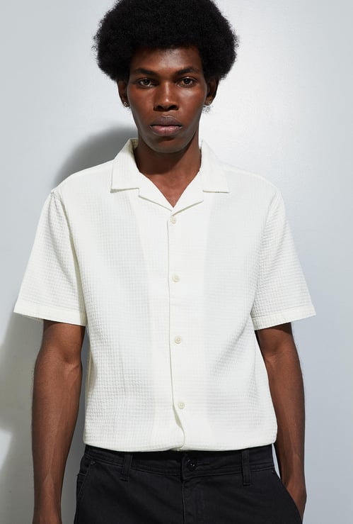 URB_N Men Textured Resort Shirt