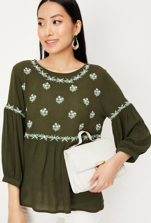 Women Embroidered Tunic