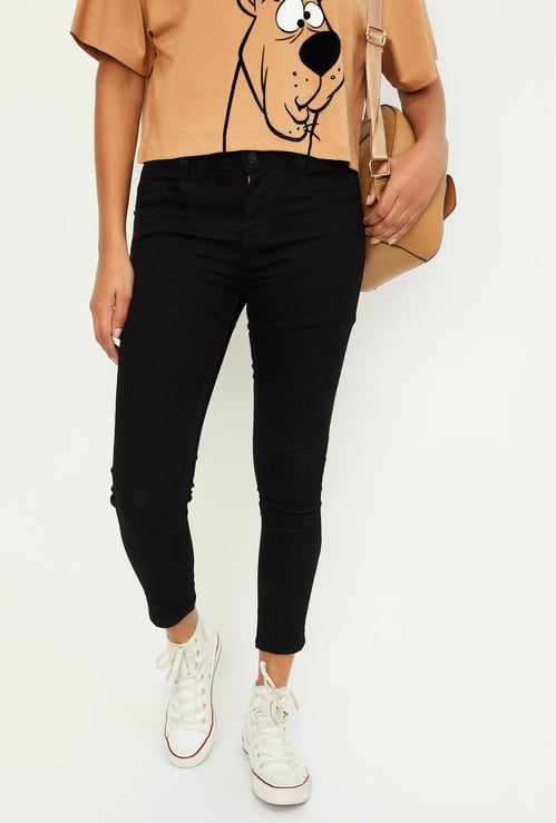 Women Solid Skinny Fit Jeans