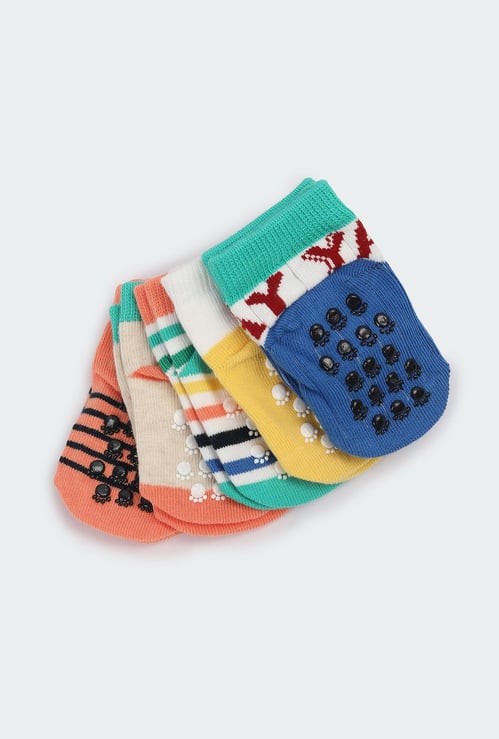 Boys Printed Ankle-Length Socks - Pack of 5