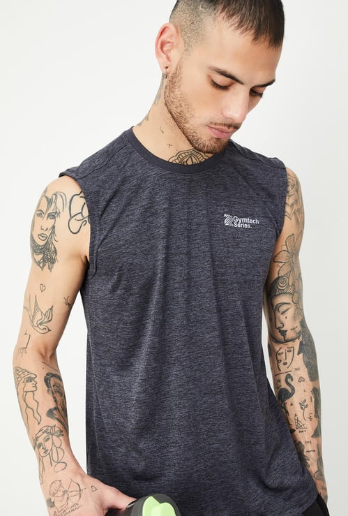 Men Solid Slim Fit Training T-shirt