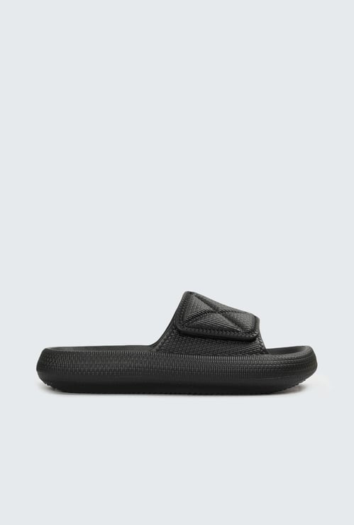 Men Textured Open-Toe Sliders