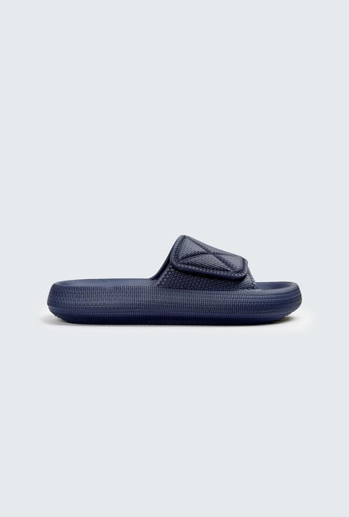 Men Textured Open-Toe Sliders