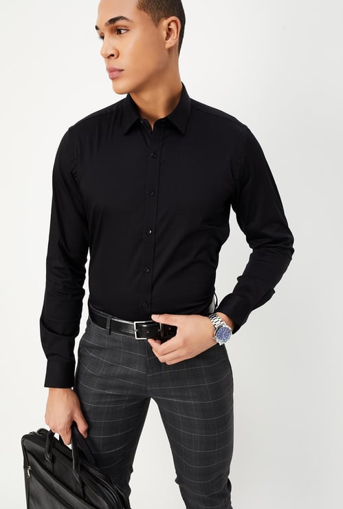 Men Solid Slim Fit Formal Shirt