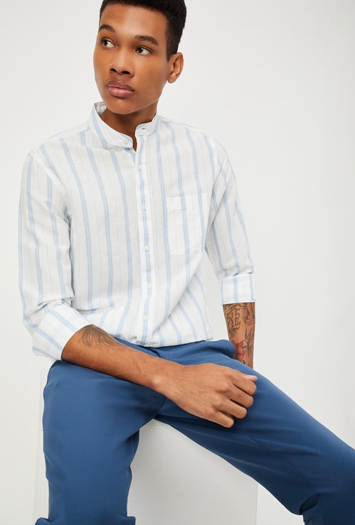 Men Regular Fit Striped Casual Shirt