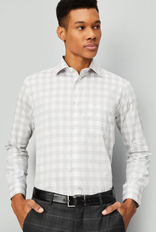 Men Checked Slim Fit Formal Shirt