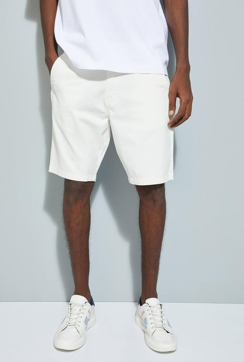 URB_N Men Slim Fit Solid Shorts