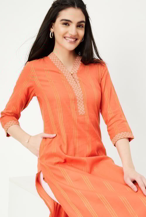 Women Striped Kurta with Pocket