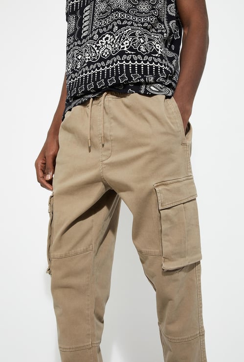 URB_N Men Relaxed Fit Cargo Joggers