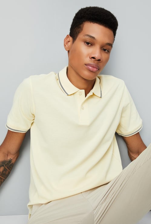Men Regular Fit Solid Polo T-shirt