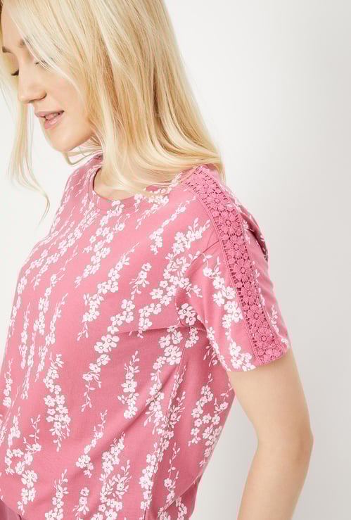 Women Floral Printed T-shirt