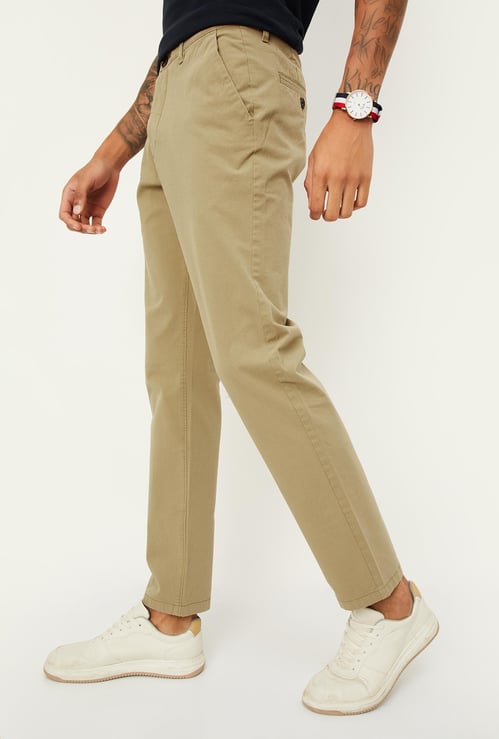 Men Solid Flexi Waist Slim Fit Chinos