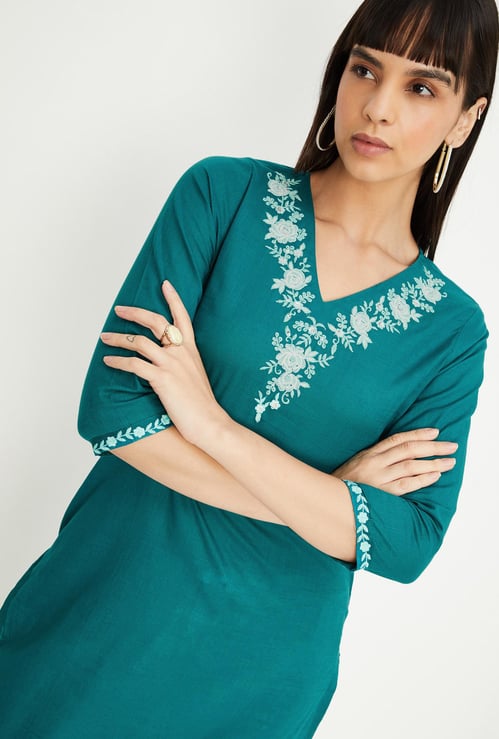 Buy Best Ethnic Wear for Women Online in India | Max Fashion