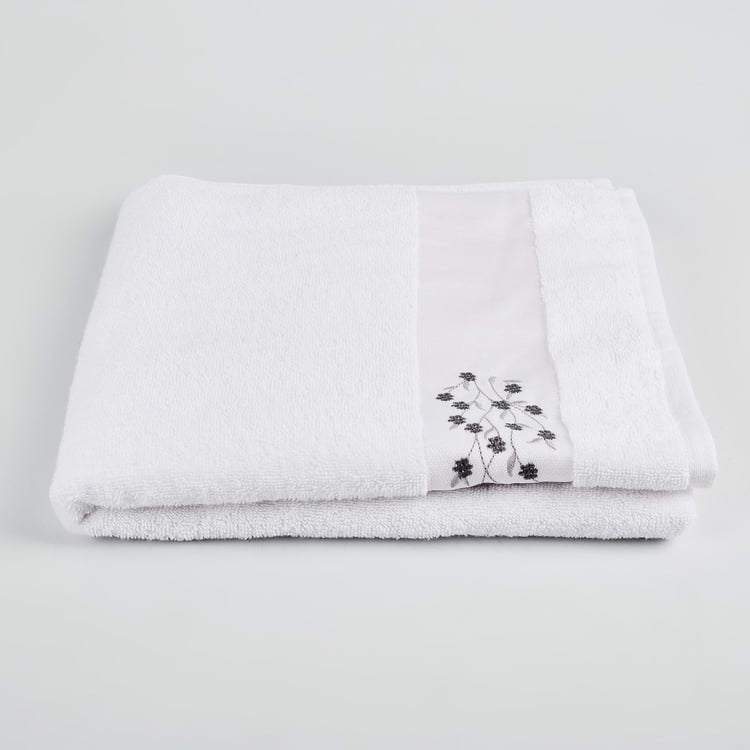 Colour Refresh Essence Cotton Embroidered Bath Towel - 140x70cm