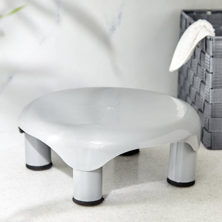 Omnia Idyllic Polypropylene Step Stool