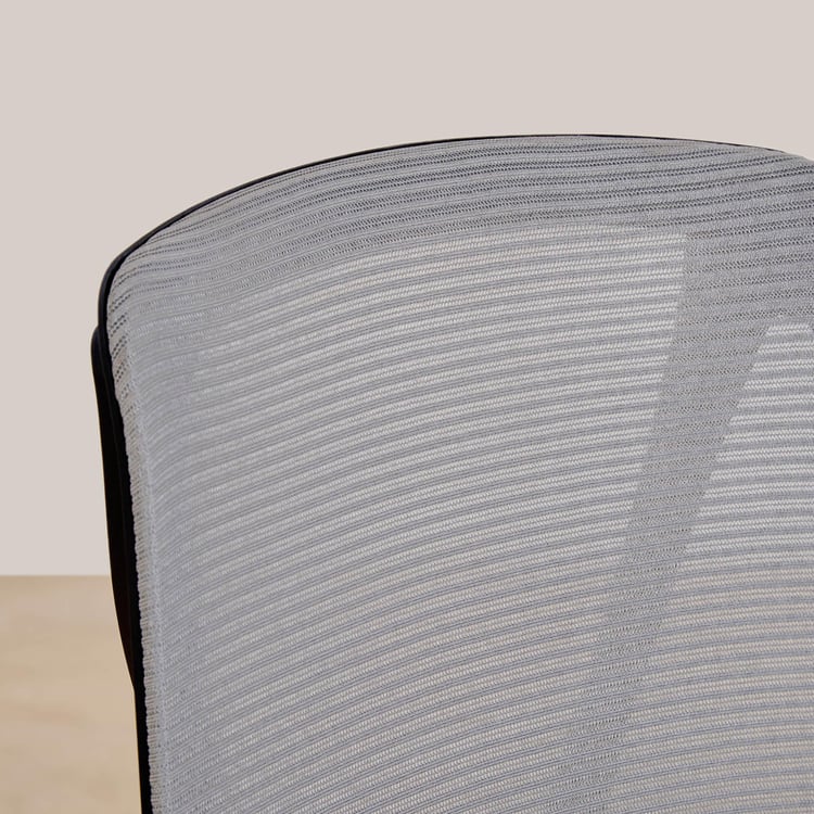 (Refurbished) Quadro Aero Mesh Medium Back Office Chair - Grey