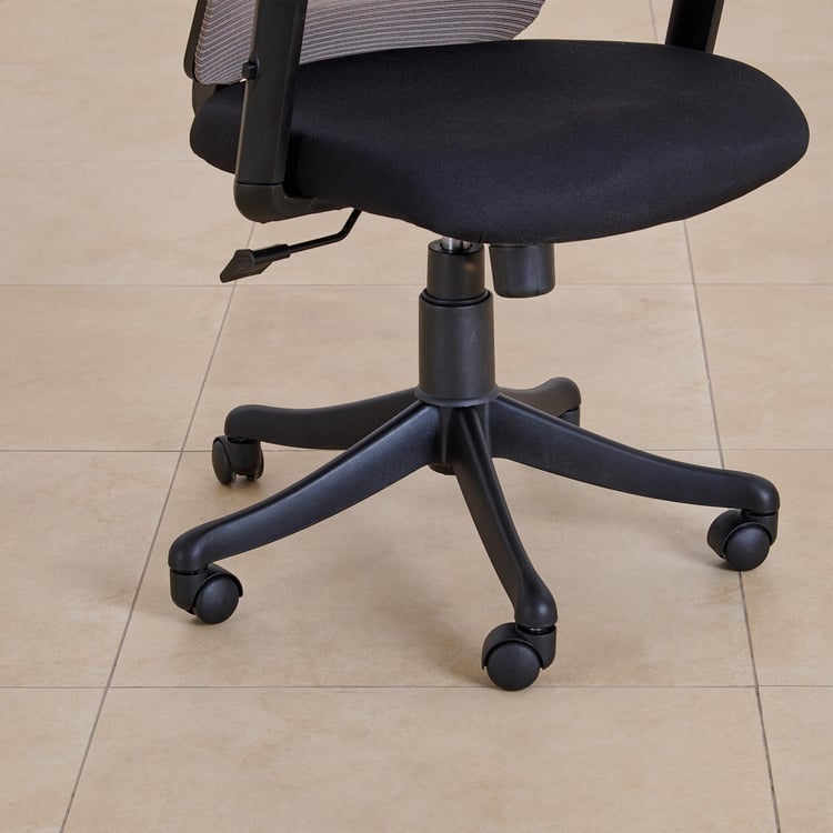 (Refurbished) Quadro Aero Mesh Medium Back Office Chair - Grey