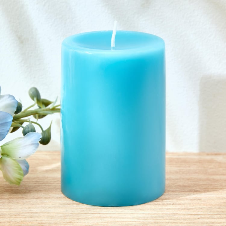 Colour Refresh Blueberry Scented Pillar Candle