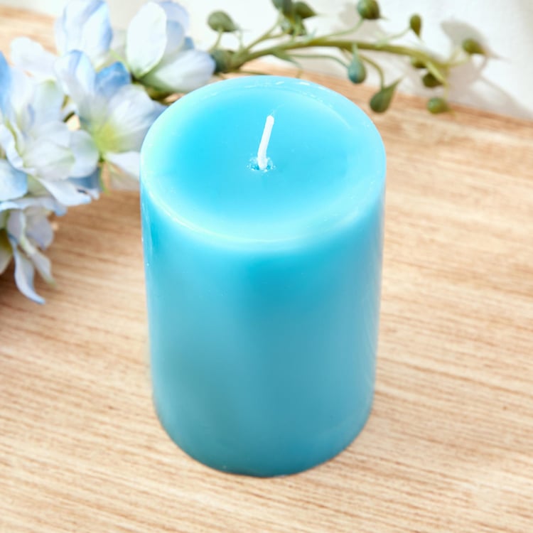 Colour Refresh Blueberry Scented Pillar Candle