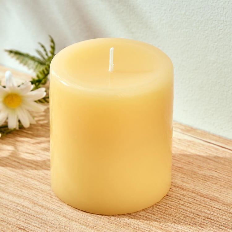 Colour Refresh Lime Scented Pillar Candle