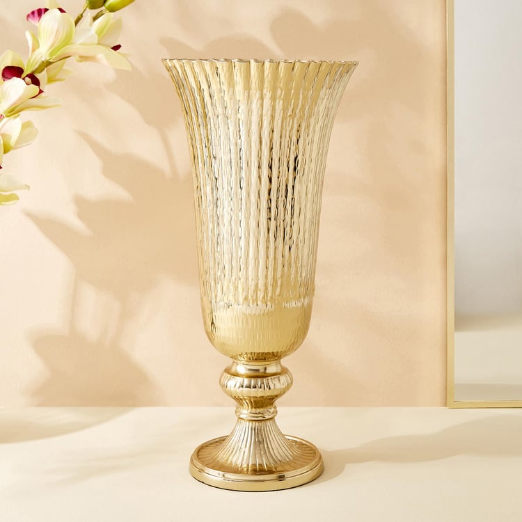 Hoovu Flor Metal Hammered Vase