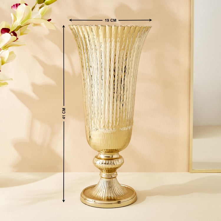 Hoovu Flor Metal Hammered Vase