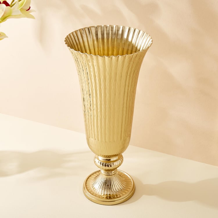 Hoovu Flor Metal Hammered Vase