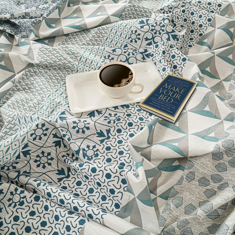 SWAYAM Abstract Mosaic 210TC Geometric Waves Queen Bedsheet Set