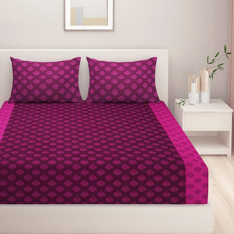 SWAYAM Magenta Mirage Ethnic Buti 200TC Cotton King Bedsheet Set