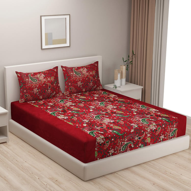 SWAYAM Paisleys in Crimson Garden 200TC Cotton King Fitted Bedsheet Set