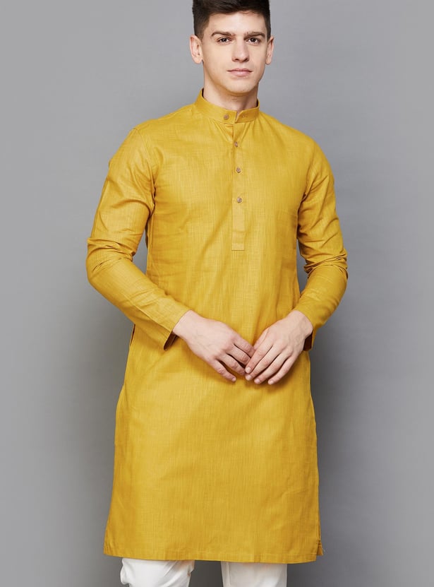 MANYAVAR Men Solid Straight Kurta