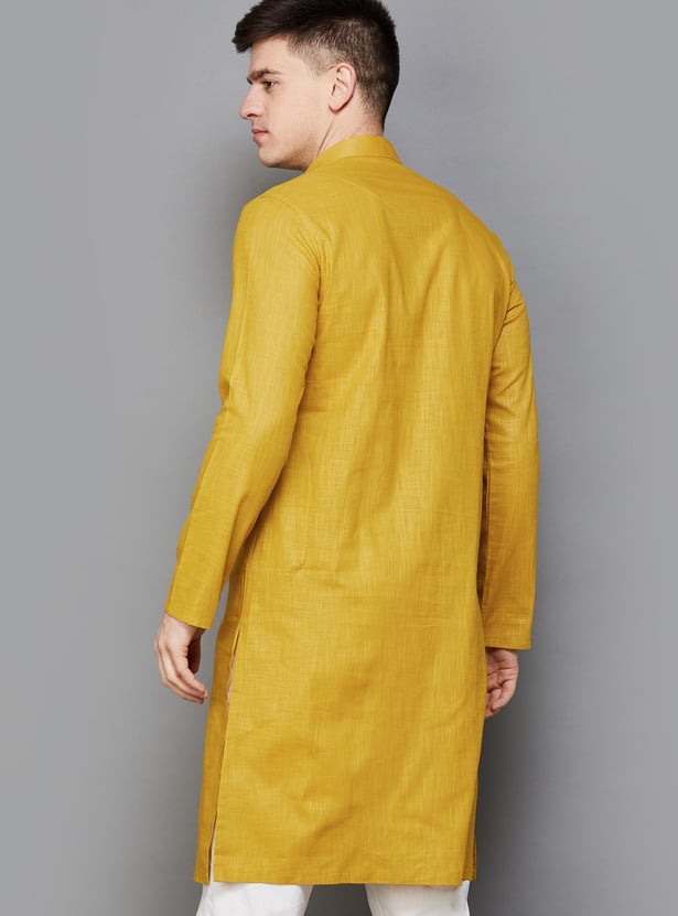 MANYAVAR Men Solid Straight Kurta