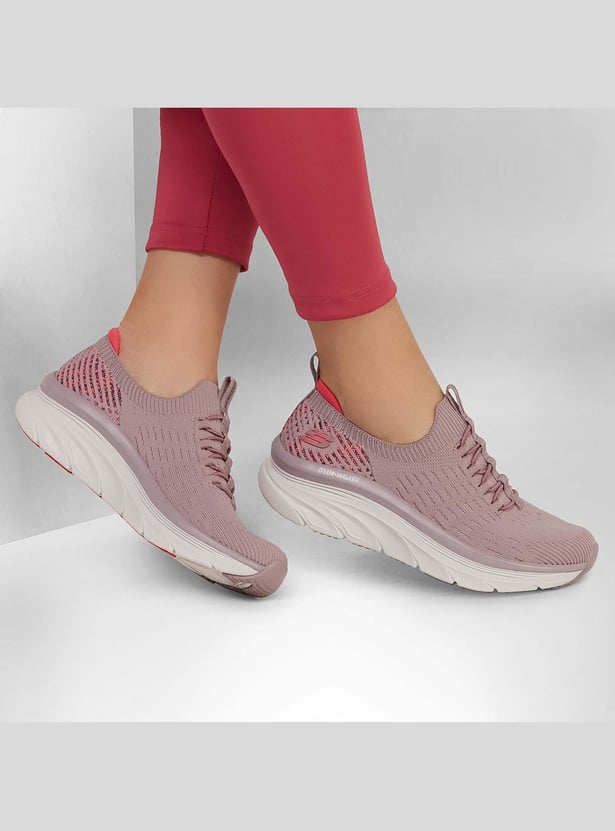 SKECHERS Women D'lux Walker Sneakers
