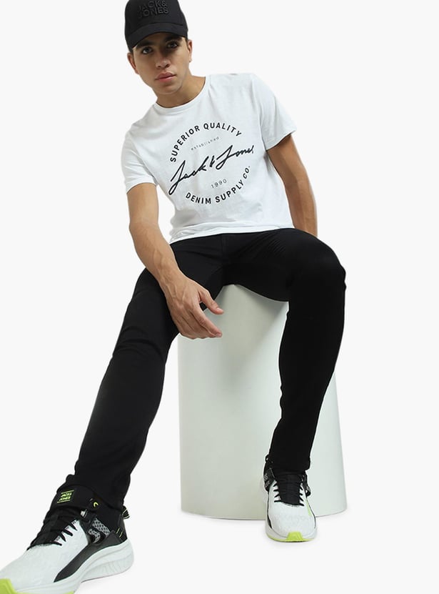 JACK & JONES Men Solid Slim Straight Jeans