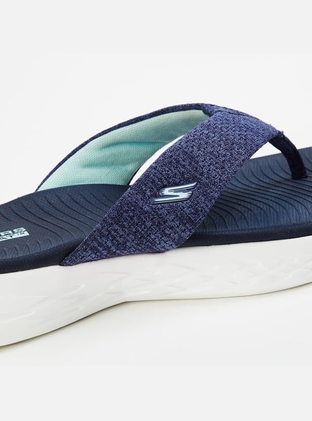 SKECHERS Women Goga Mat Flip-Flops