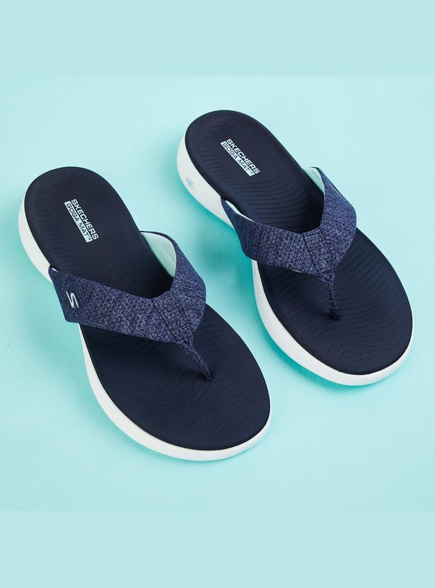 SKECHERS Women Goga Mat Flip-Flops