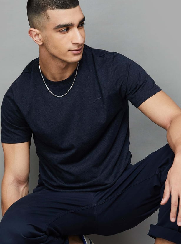 FAME FOREVER Men Solid Regular Fit T-shirt