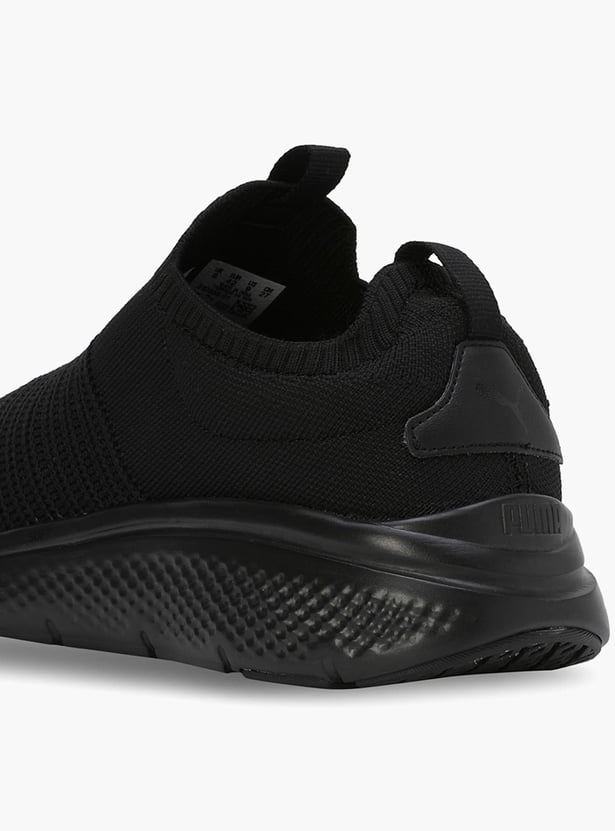 PUMA Softride Pro Echo Men Solid Walking Shoes