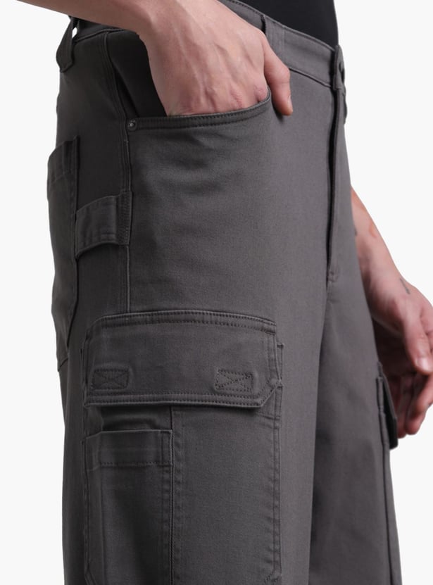 JACK & JONES Men Solid Regular Fit Cargo Trousers