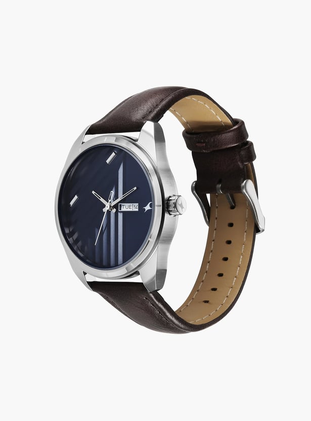 Buy FASTRACK Men Leather Strap Analog Watch - 3313SL01 from Fastrack at ...