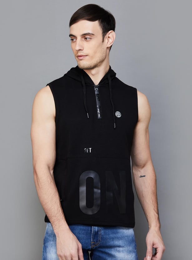 Buy PEPE JEANS Men Solid Regular Fit Sleeveless T-shirt from Pepe