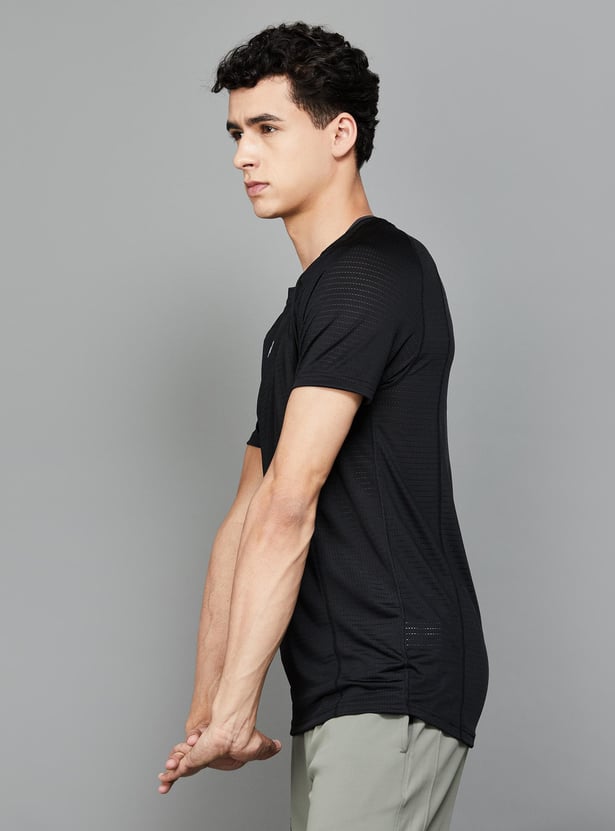 KAPPA Men Solid Regular Fit Sports T-shirt