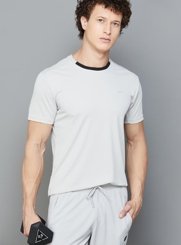 FAME FOREVER ACTIVE Men Solid Sports T-shirt