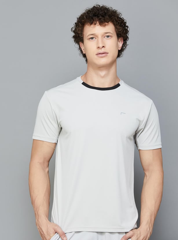 FAME FOREVER ACTIVE Men Solid Sports T-shirt
