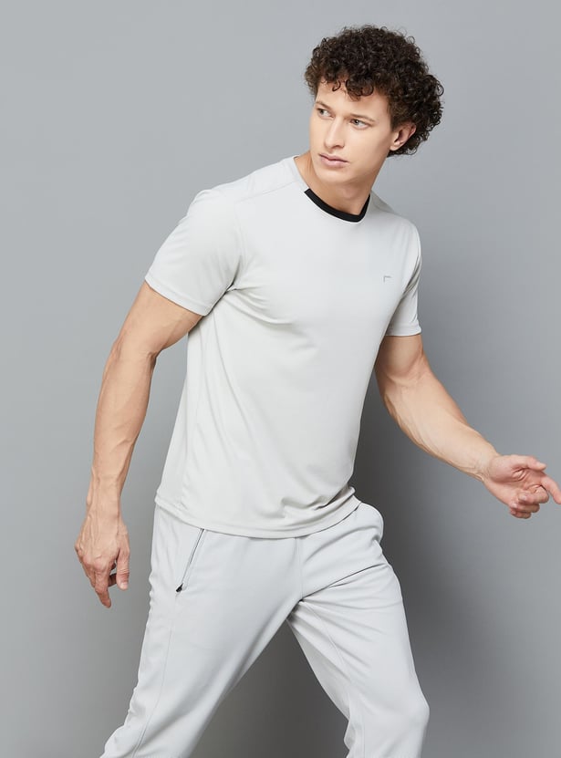 FAME FOREVER ACTIVE Men Solid Sports T-shirt