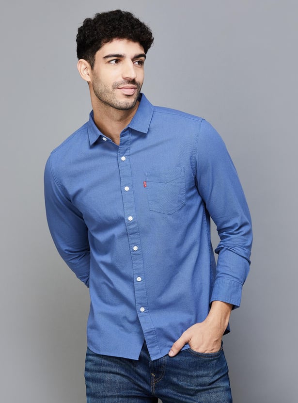 LEVI'S Men Solid Slim Fit Casual Shirt