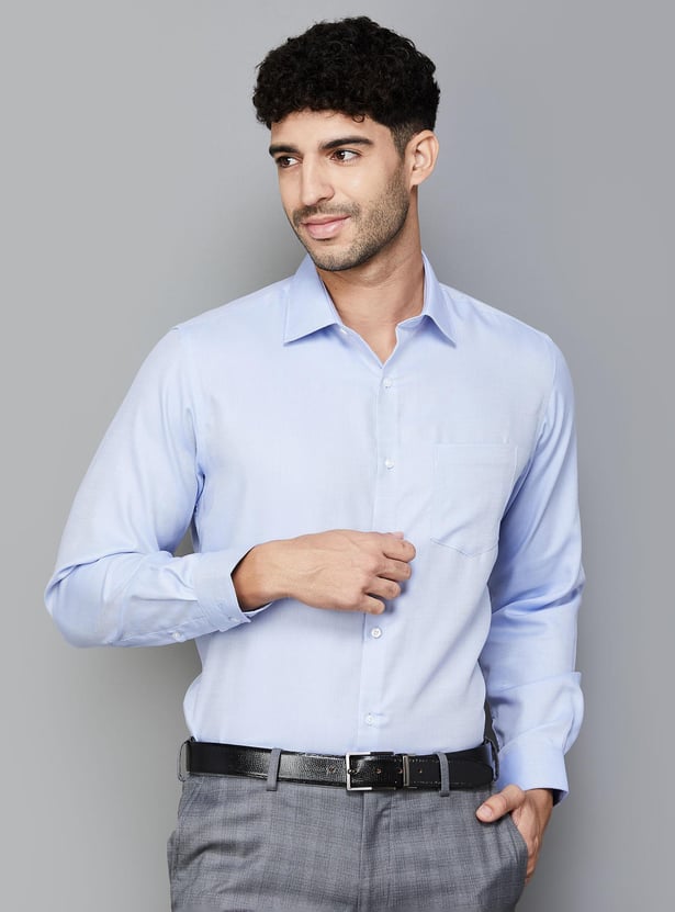 VAN HEUSEN Men Solid Slim Fit Formal Shirt